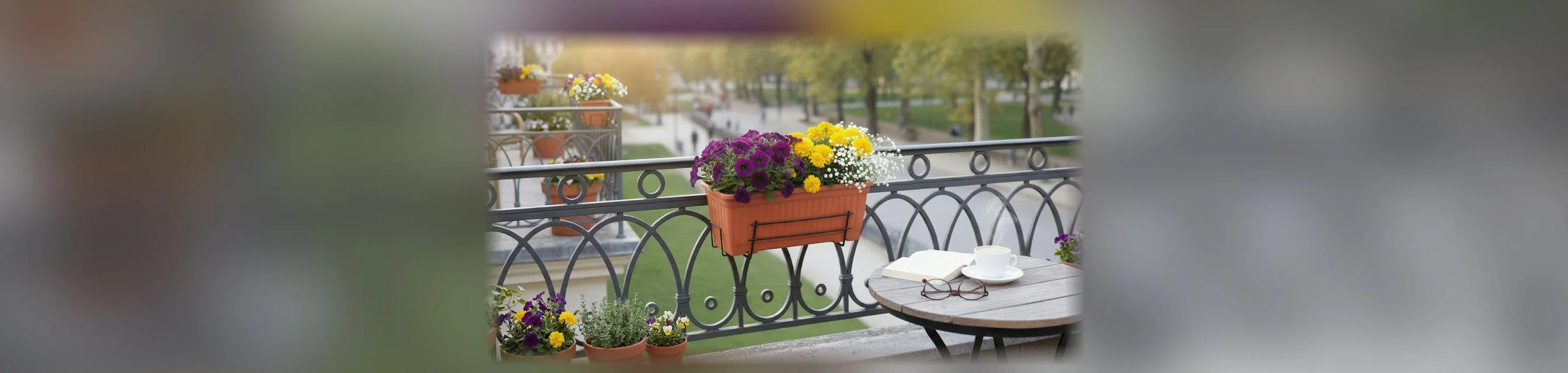 Kemer Balkon Saksı