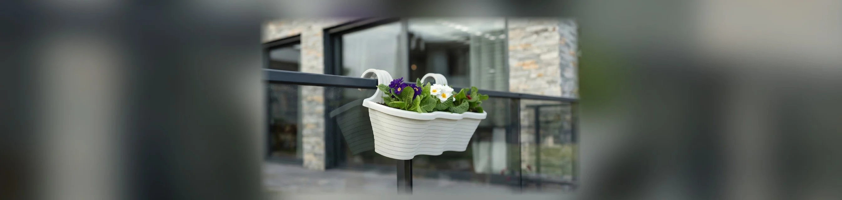Tombik Balkon Saksısı